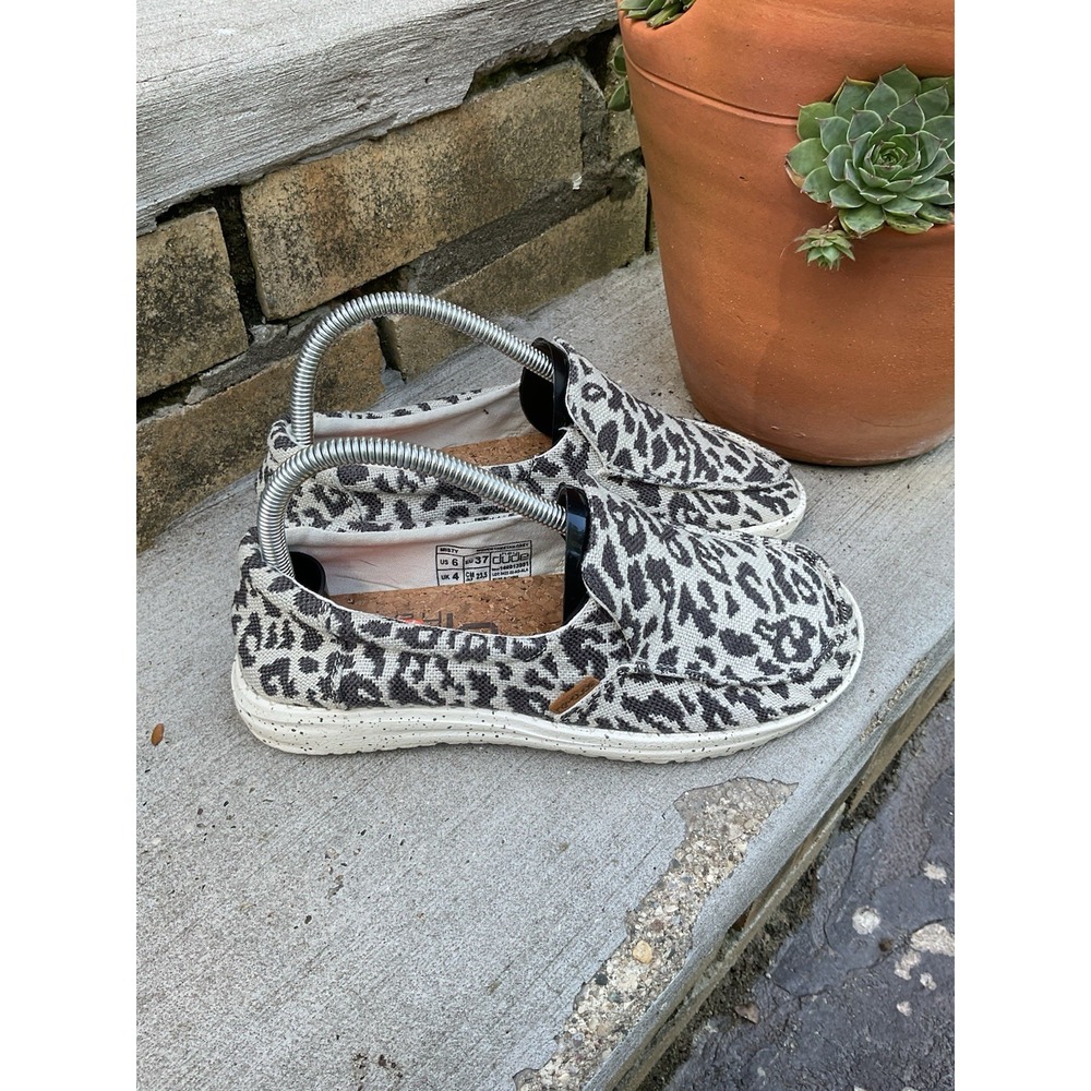 Hey Dude Wendy Woven Cheetah Grey Slip On Loafers Shoes Womens Size 6